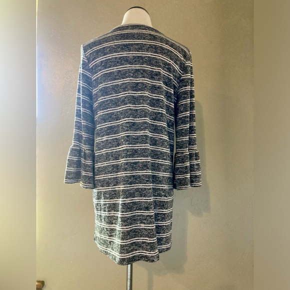 Grey with White Striped Oversized Long Sleeve Top with Ruffled Sleeve Size Mediu - Picture 6 of 6